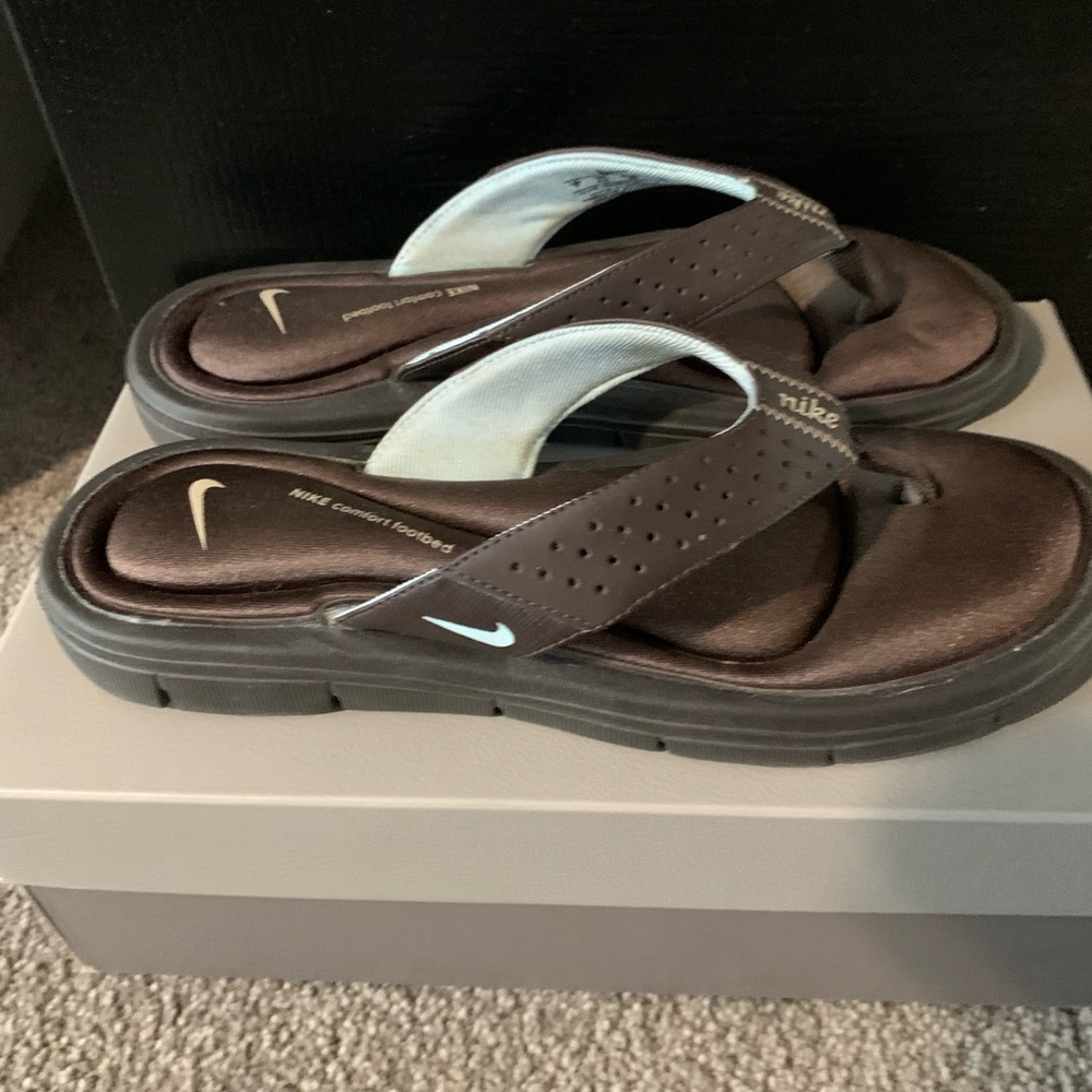Women’s Nike ultra comfort footbed w/thong